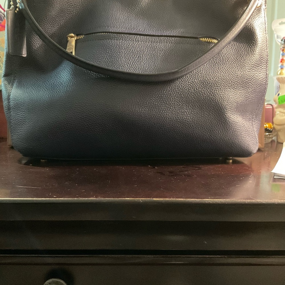 Coach Pebble Leather Clarkson Hobo Navy Blue Shoulder/Crossbody Bag Aprox 10x15 - Picture 3 of 12